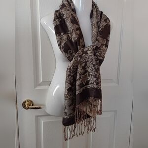 72 inch Scarf with fringe V Fraas